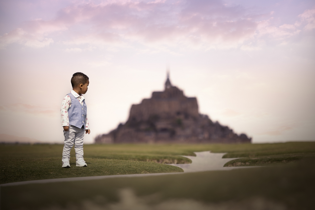 Seance photo famille mont saint michel petit garçon